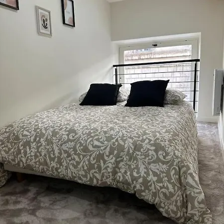 Apartment 'privilege' - Centre